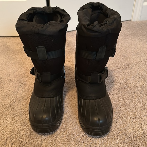 Women’s snow boots - Picture 2 of 9